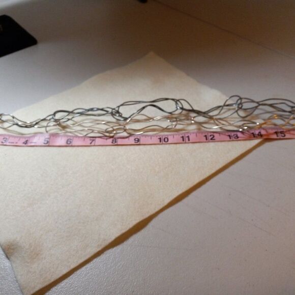 Paper clip Linked elongated sculpted statement necklace - Picture 6 of 10